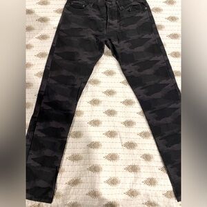 LN Public School Women’s Button Fly Camo Jeans Sz 31